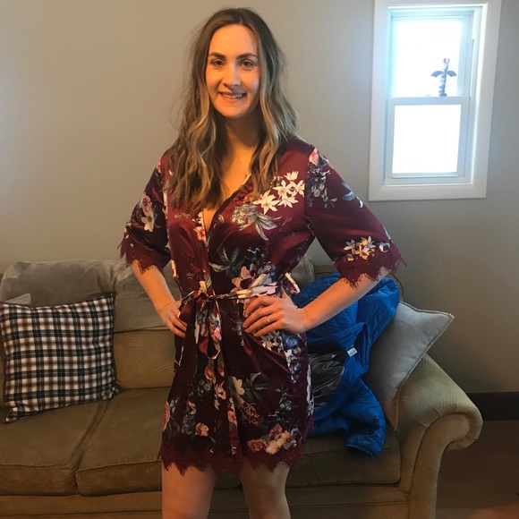 Le Rose Other - Floral Kimono Robe